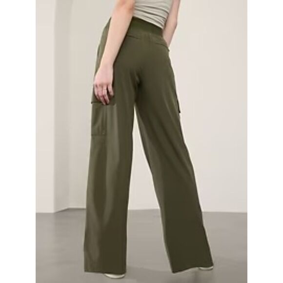 ATHLETA BROOKLYN HEIGHTS HIGH RISE ASPEN OLIVE CASUAL ATHLEISURE CARGO PANTS 8 - Picture 2 of 5